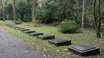 Opfergräber auf dem Friedhof Pankow III